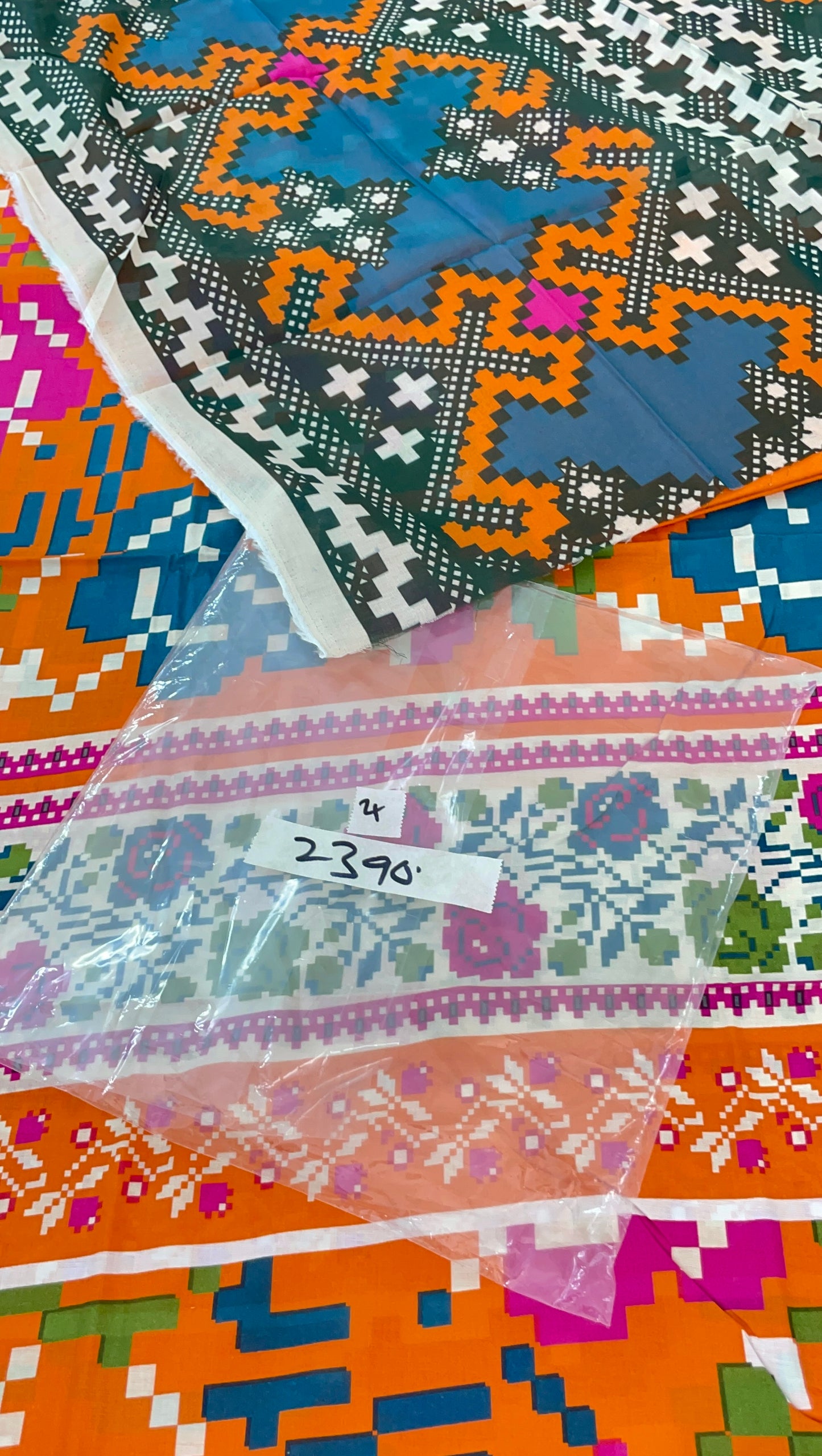 MIX BRAND UNSTITCHED