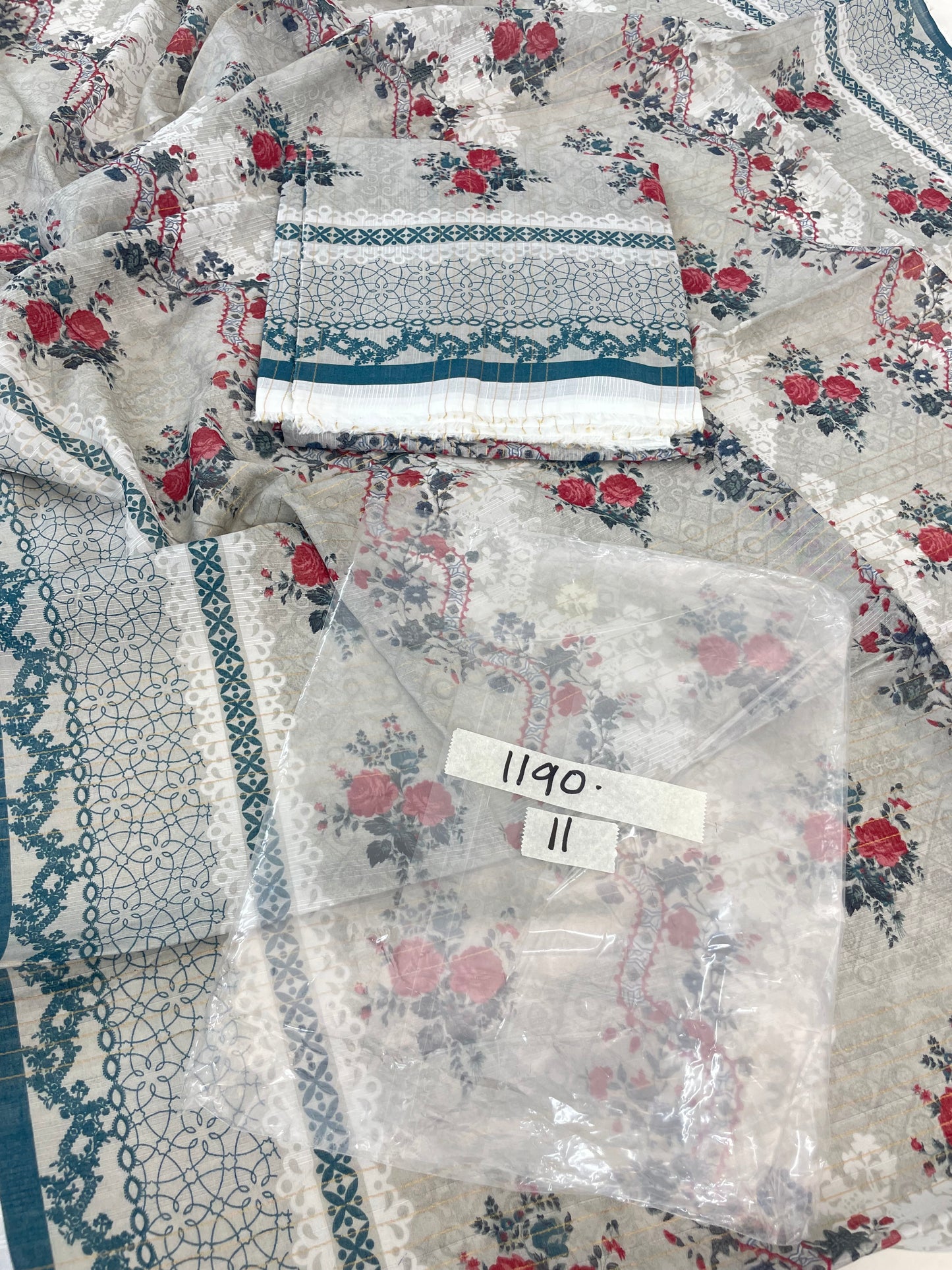 LAWN 2 DUPATTA DEAL
