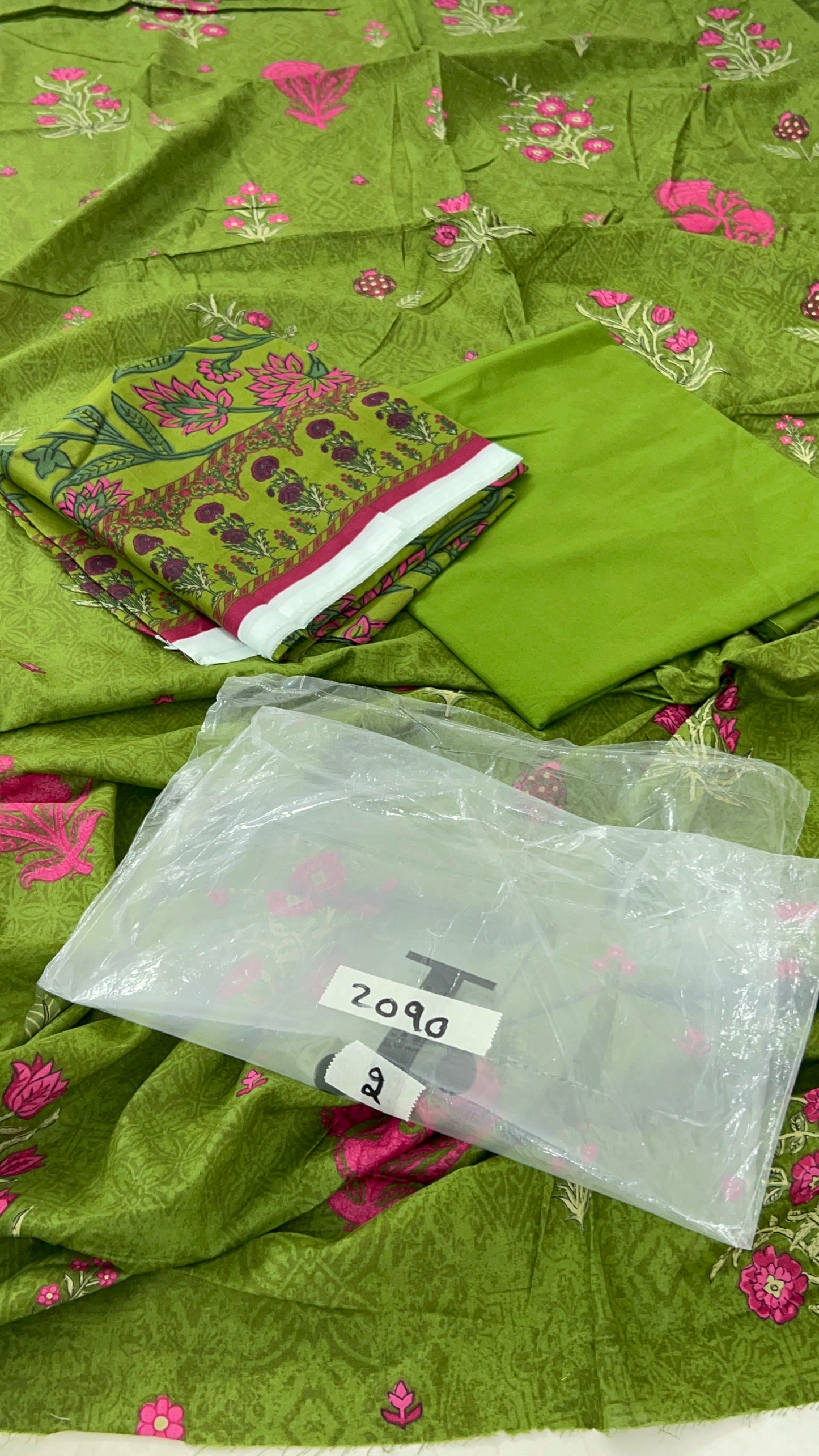 GRAND GRAND SALE