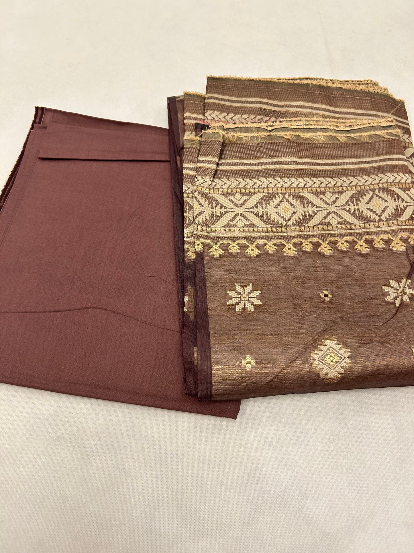 (DEAL) JACQUARD DUPATTA AND TROUSER