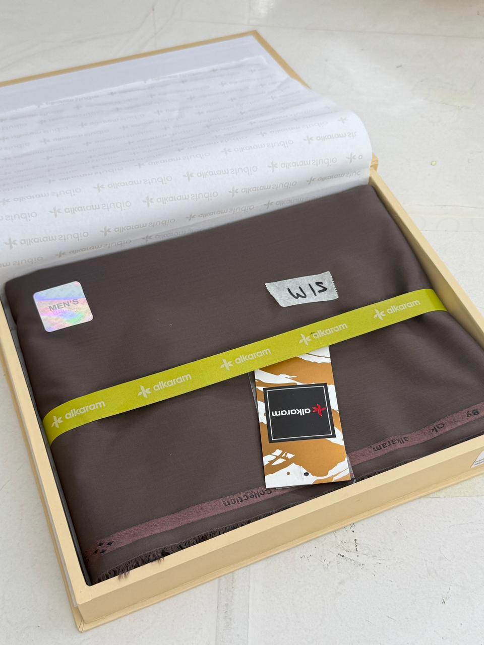 GENTS WASH N WEAR BOX