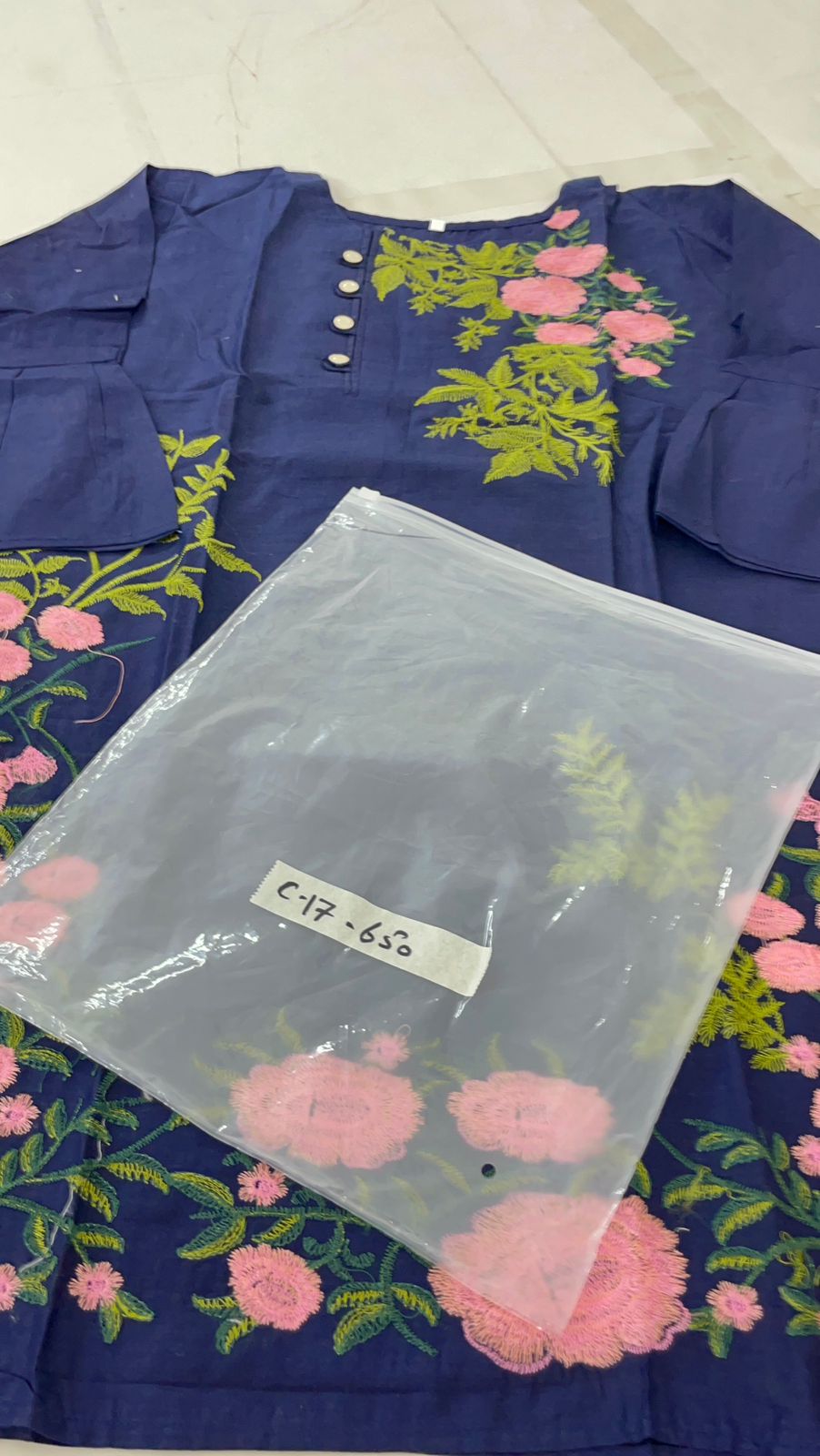 STITCH MEDIUM SALE
