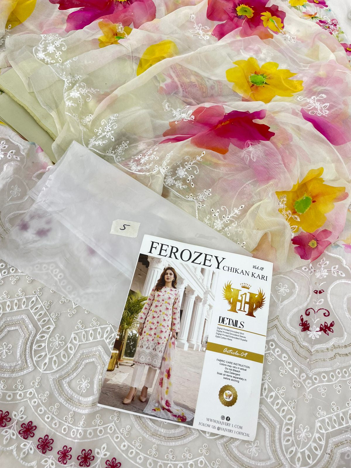 LUXURY LAWN CHIKANKARI 3PC