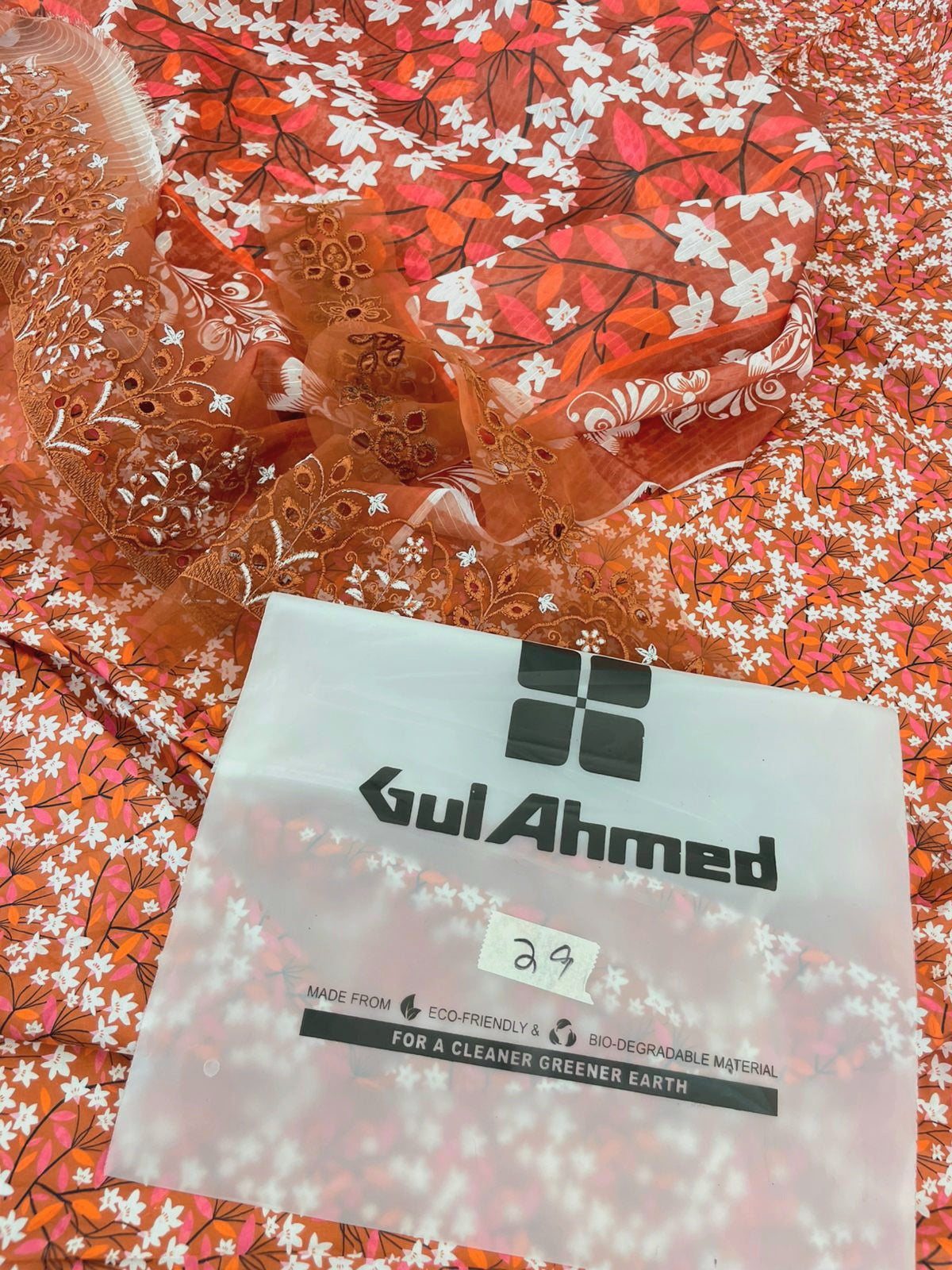 GULAHMED LAWN EMB 2 PC SHIRT DUPATTA