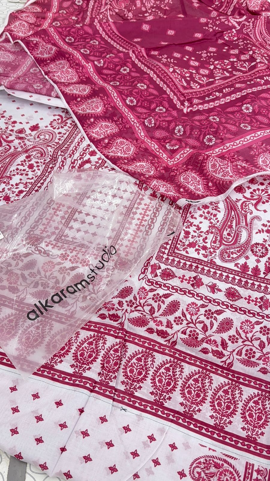 ALKARAM LAWN 2 PC SHIRT DUPATTA