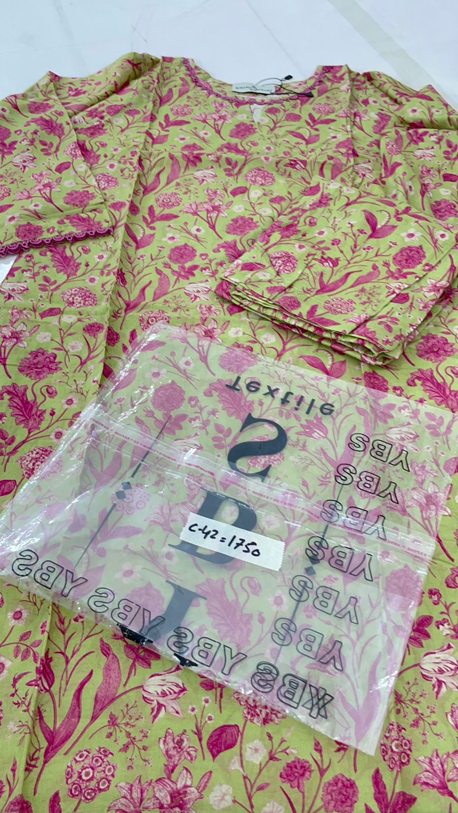 STITCH MEDIUM SALE