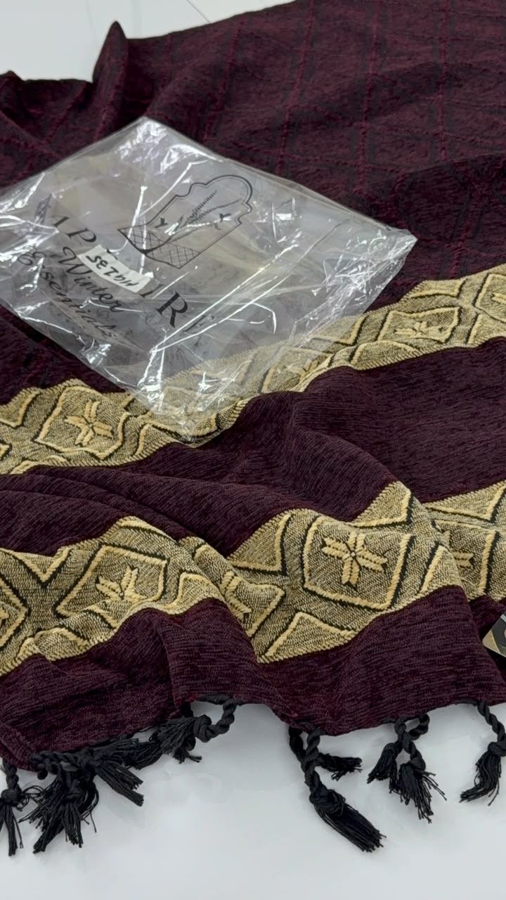 SAPPHIRE WOVEN SHAWLS