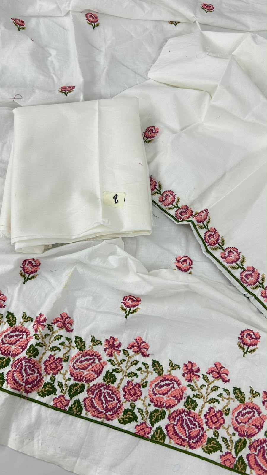 CHICKANKARI LAWN 2 PC SHIRT TROUSER