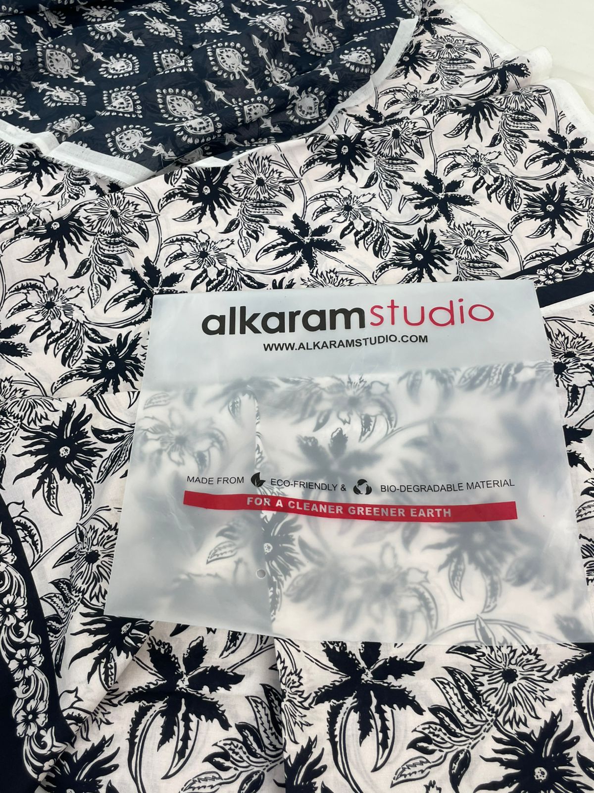 ALKARAM LAWN SHIRT DUPATTA 2 PC