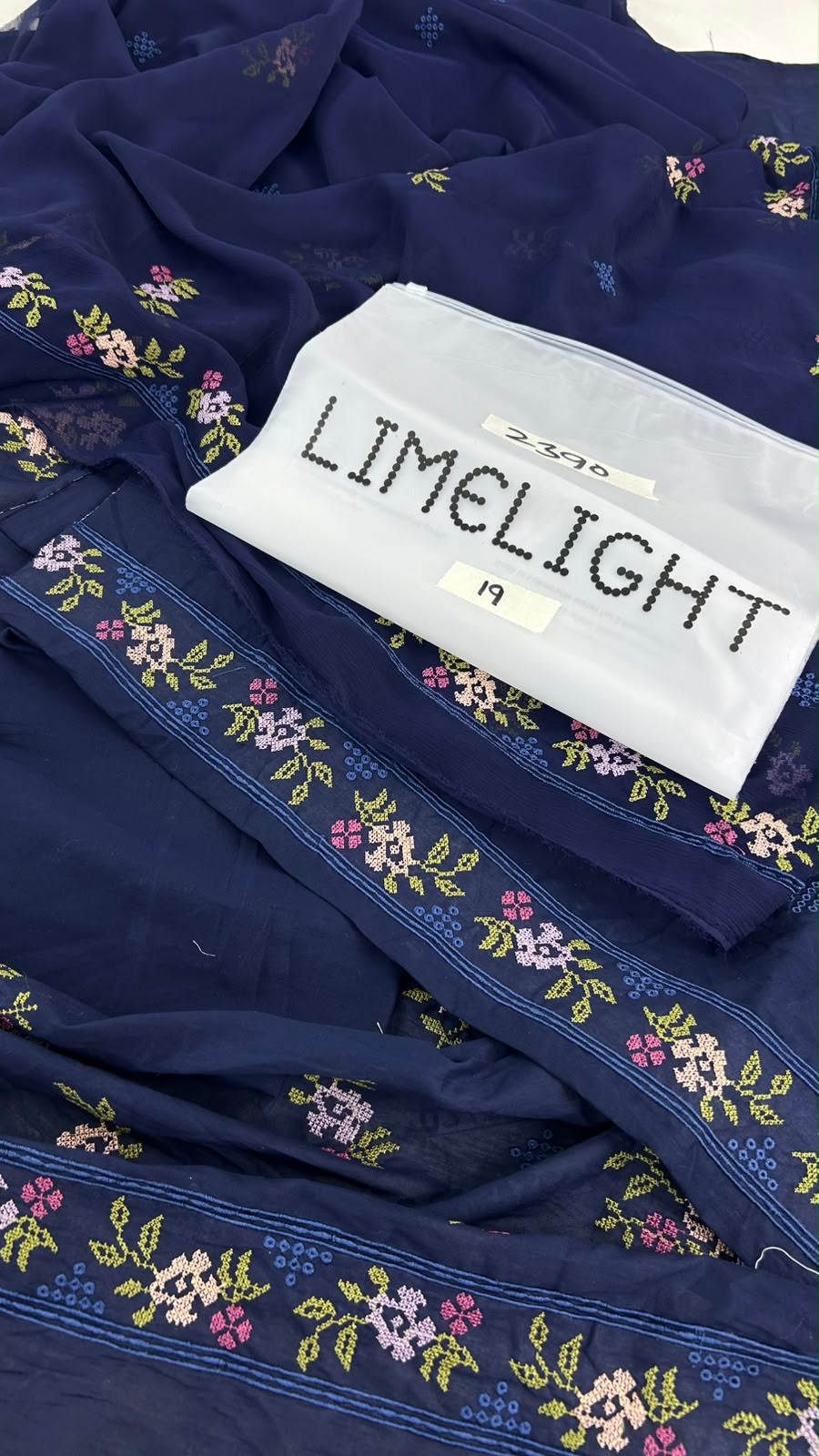 EMBROIDERED LAWN 2 PC