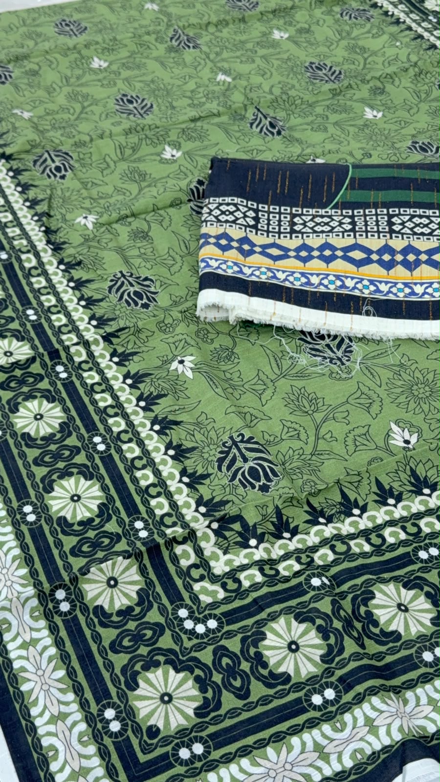 MIX 2PC WINTER DEAL