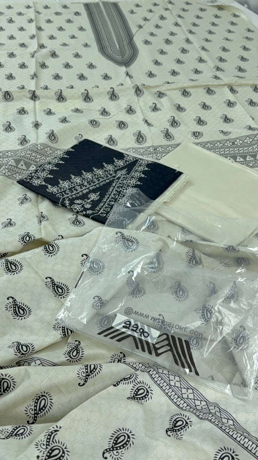 AZADI SALE