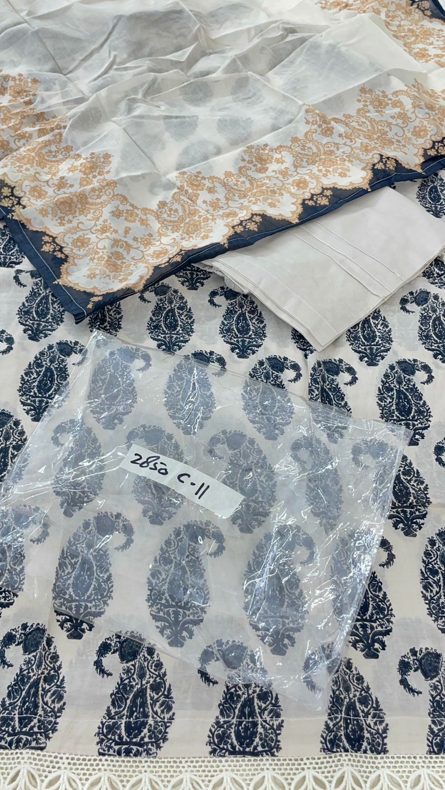 STITCH MEDIUM SALE