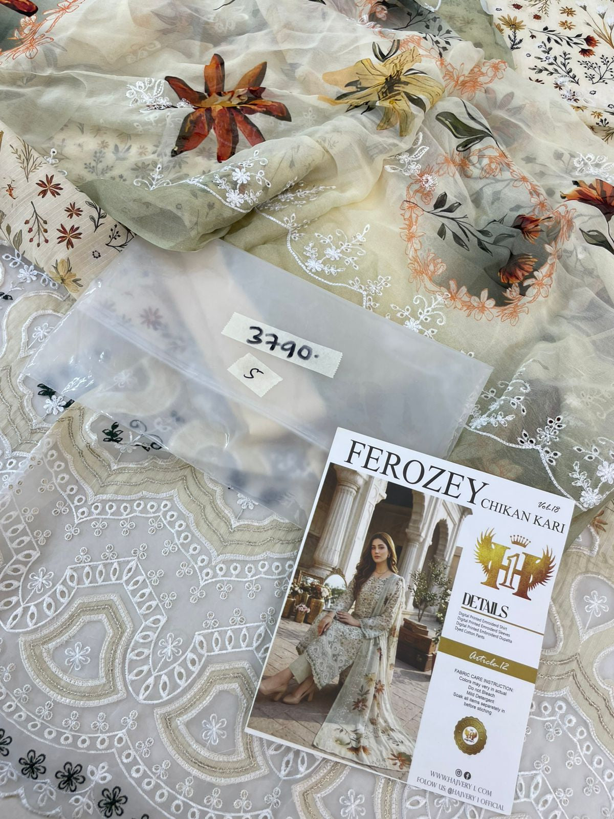 LUXURY LAWN CHIKANKARI 3PC