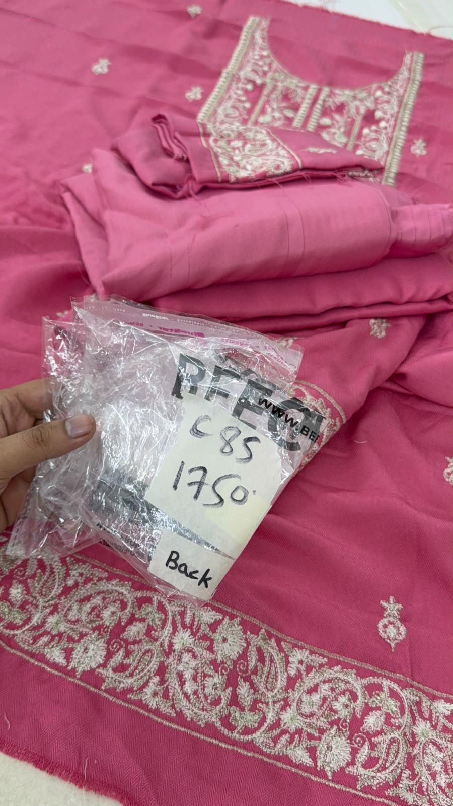 CHUT PUT SALE