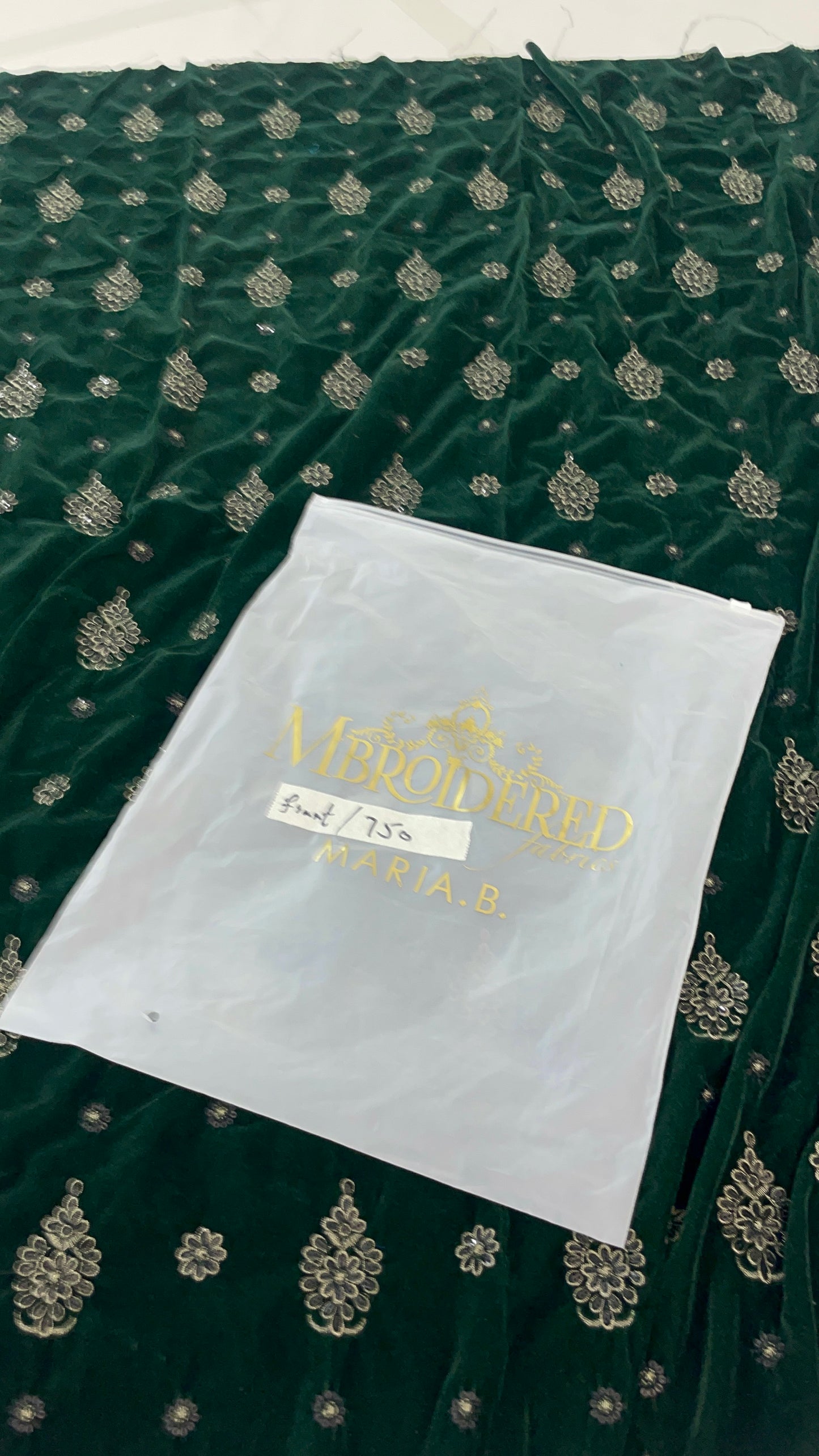 VELVET FRONT