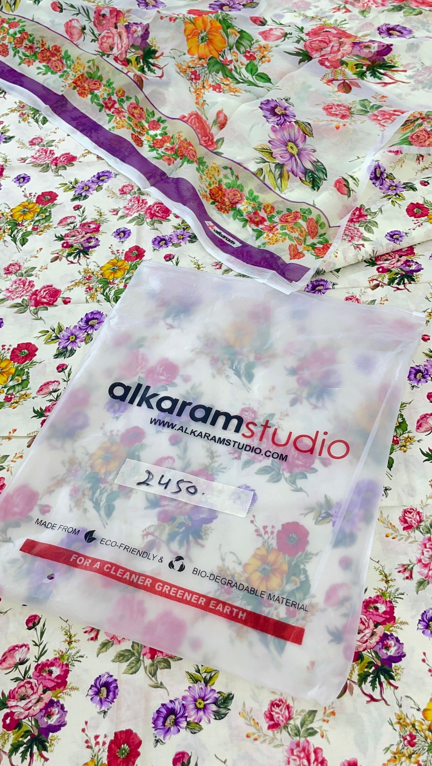 MIX BRAND UNSTITCHED