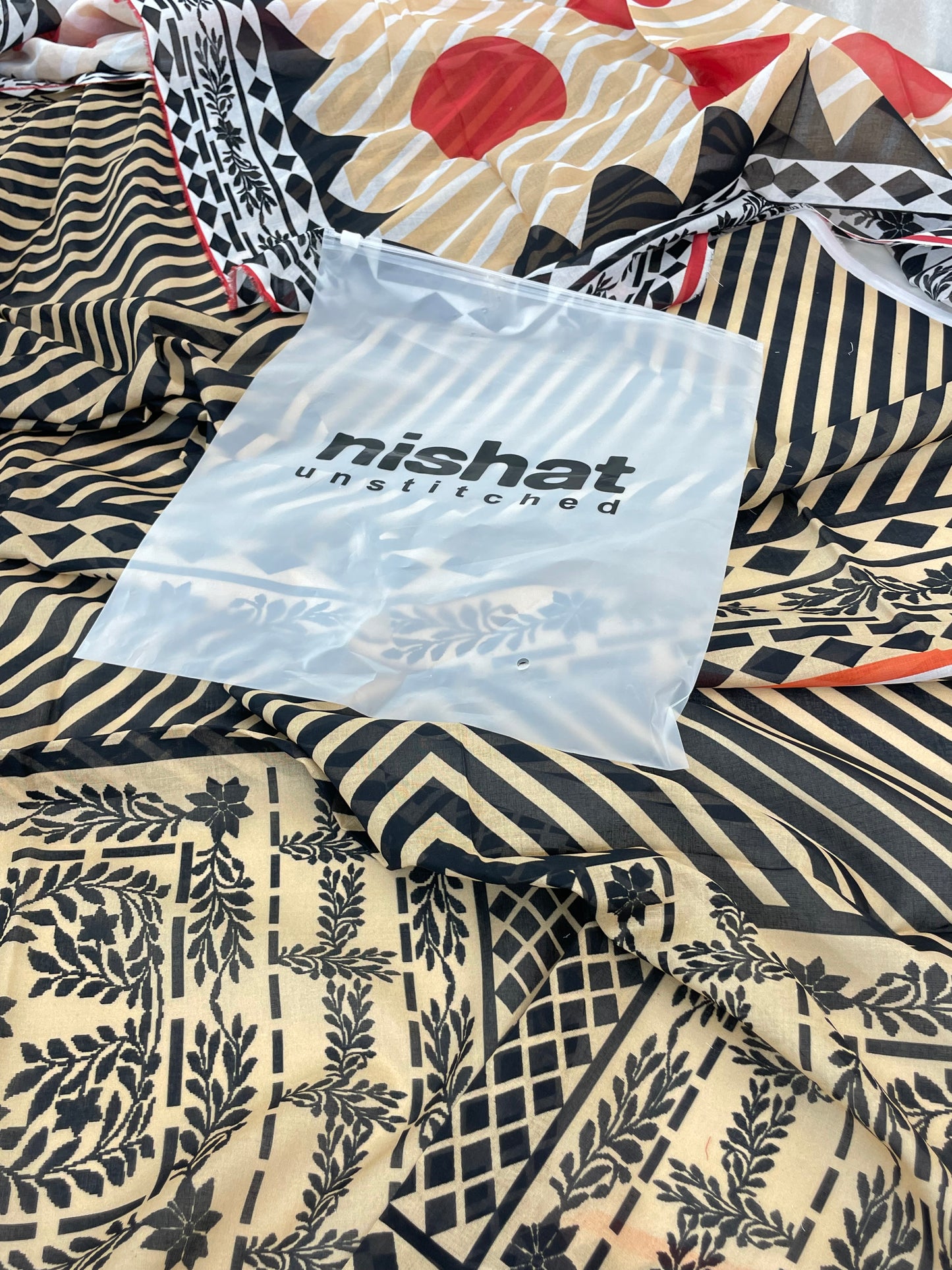NISHAT LAWN 2 PC SHIRT DUPATTA