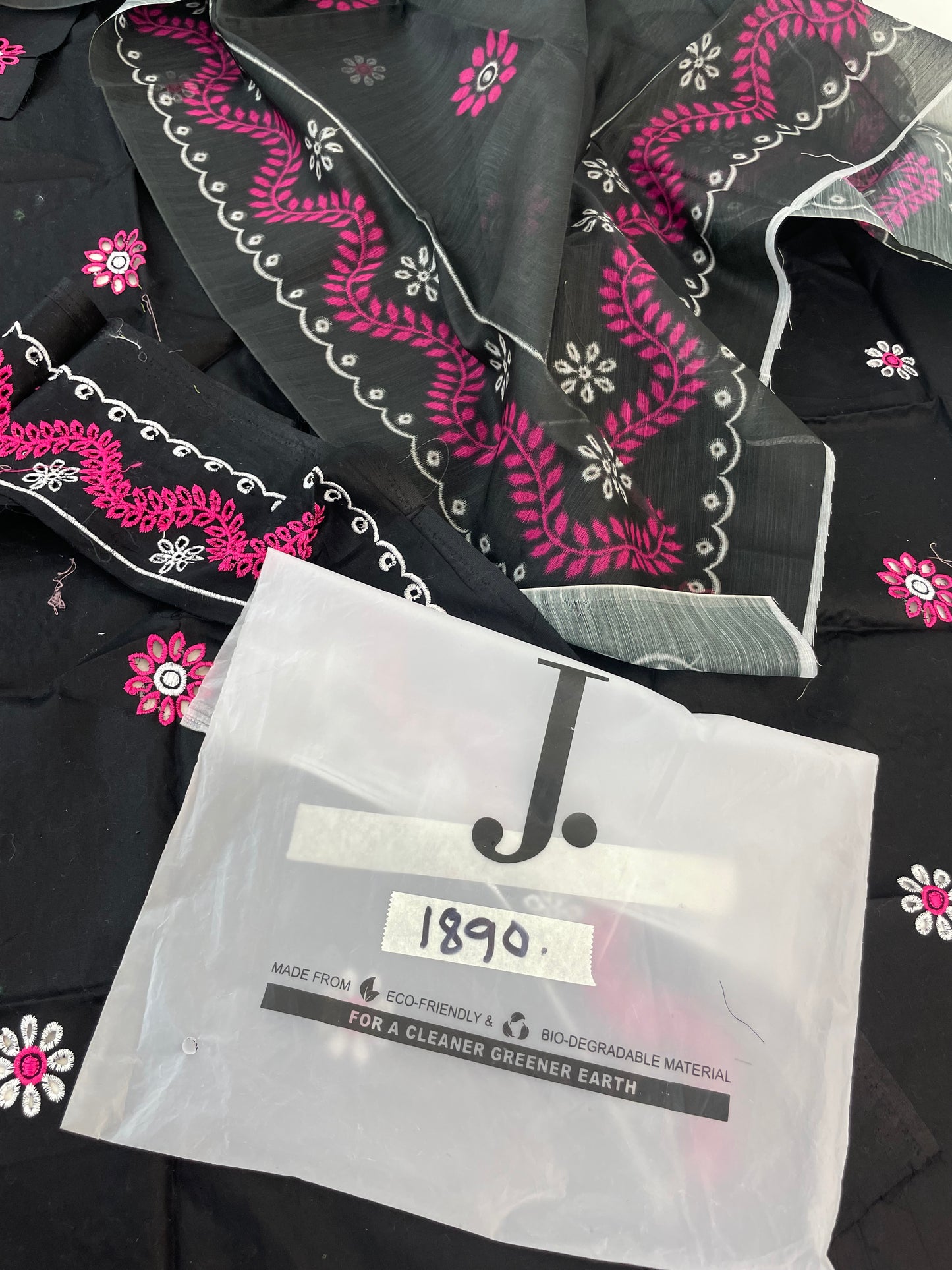 MIX GRAND SALE