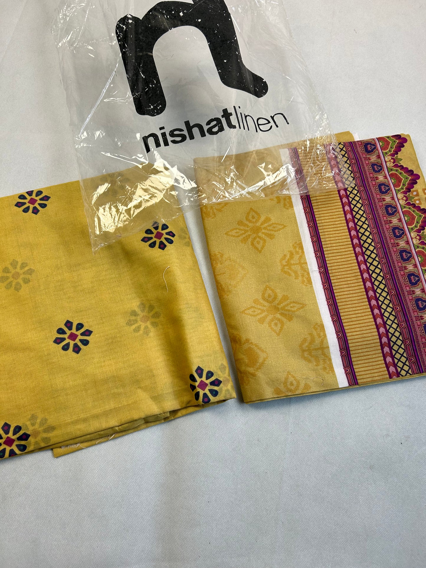 LAWN 2 PC SHIRT DUPATTA