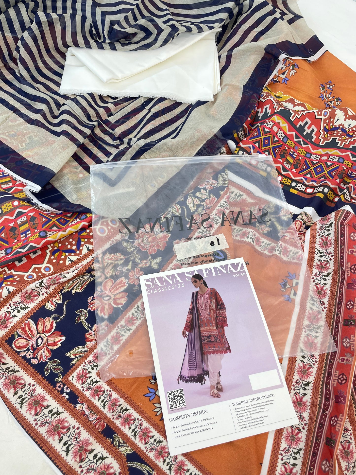 SANA SAFINAZ LAWN  3 PC