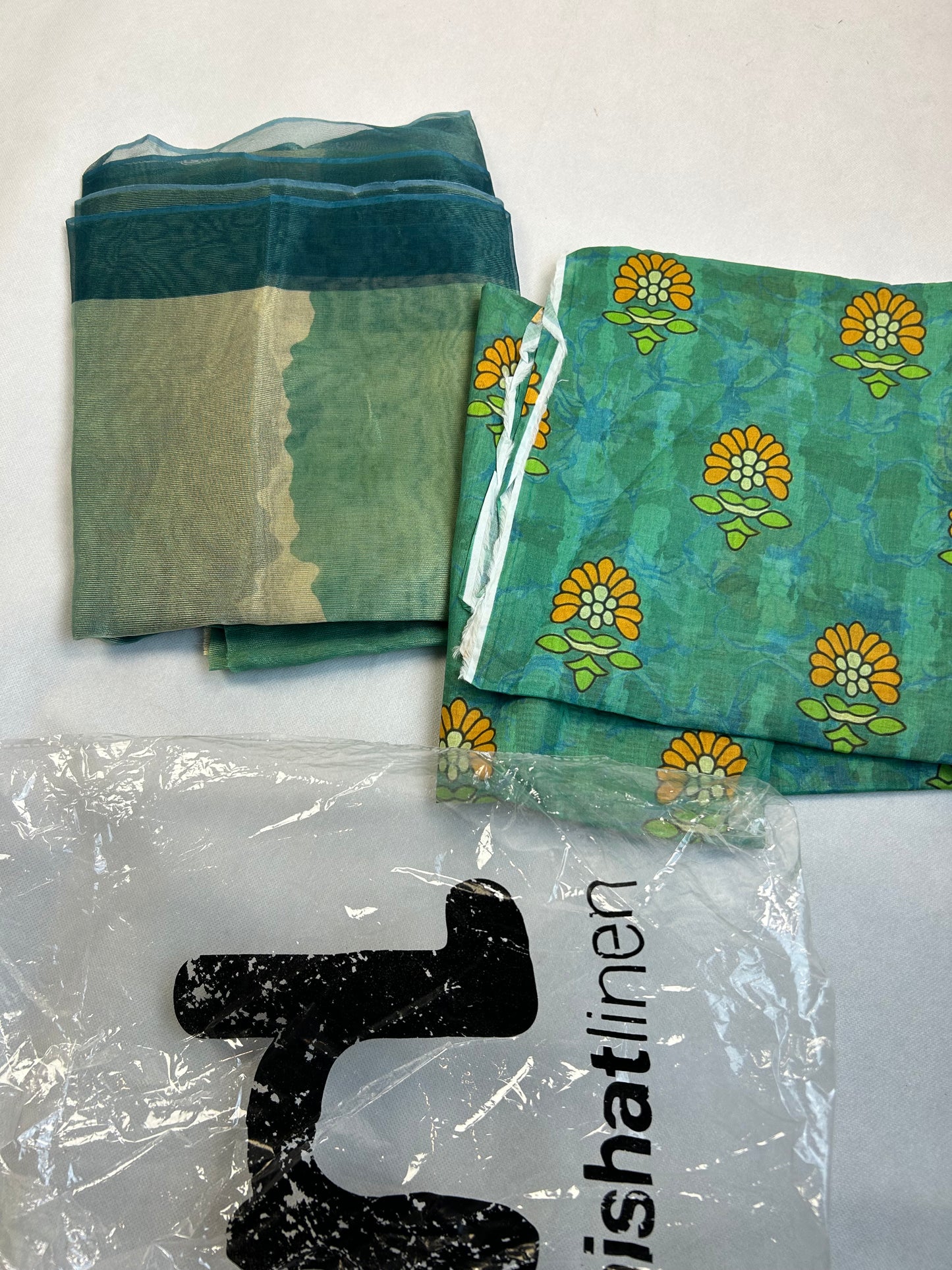 LAWN 2 PC SHIRT DUPATTA