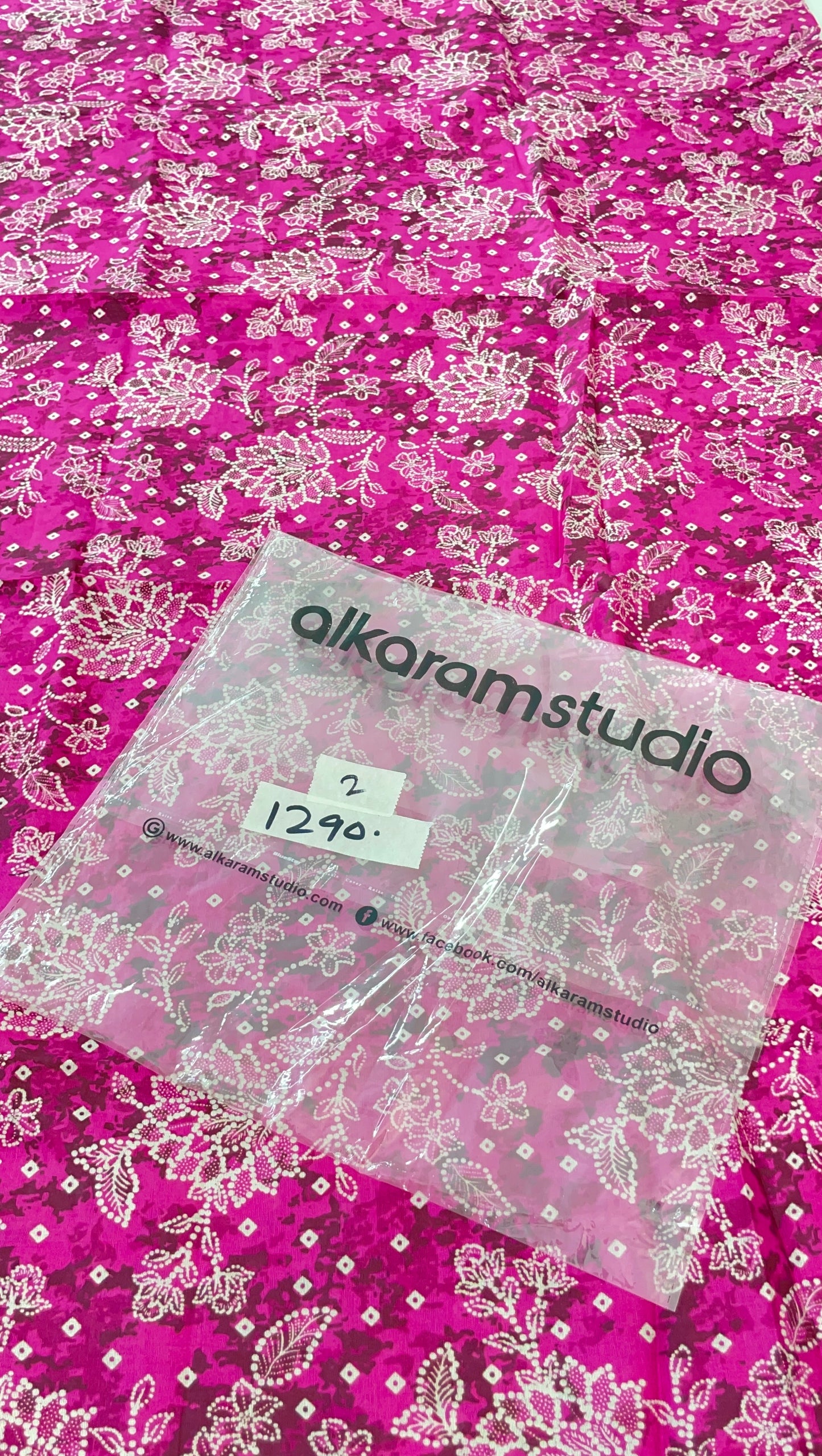 MIX BRAND UNSTITCHED