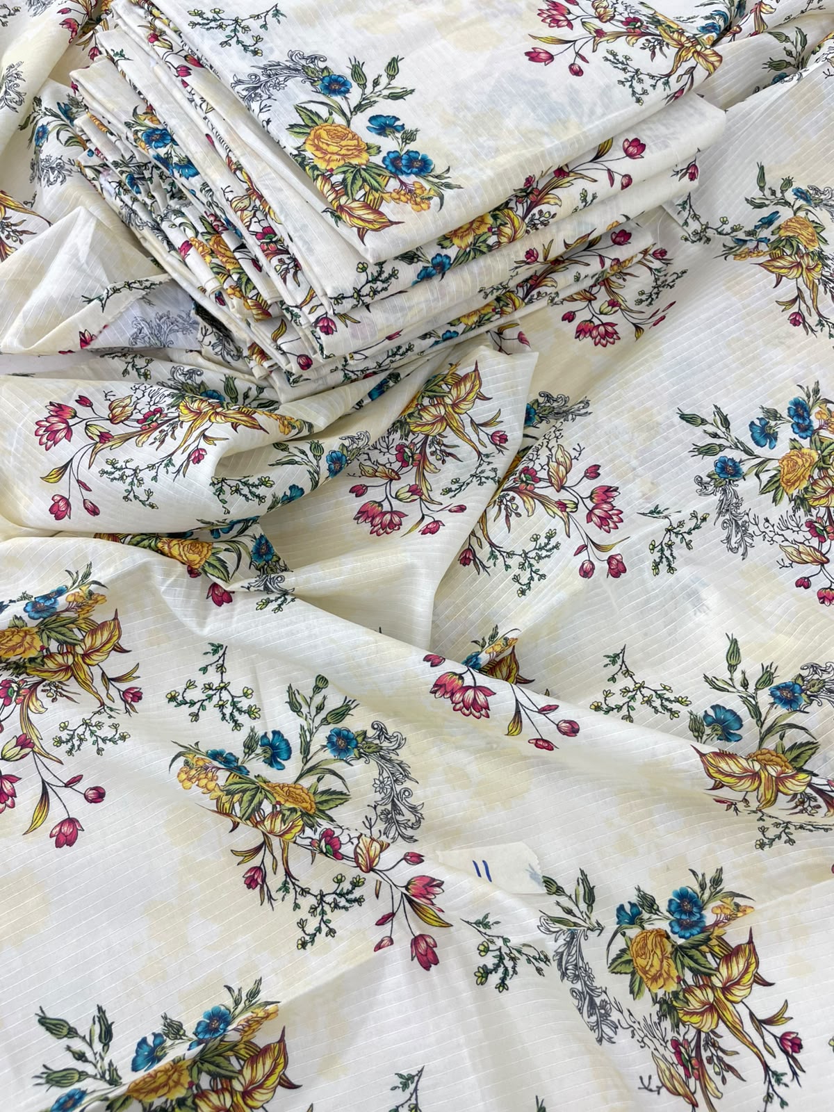 MIX BRAND ALL OVER 2 PC BANADORA