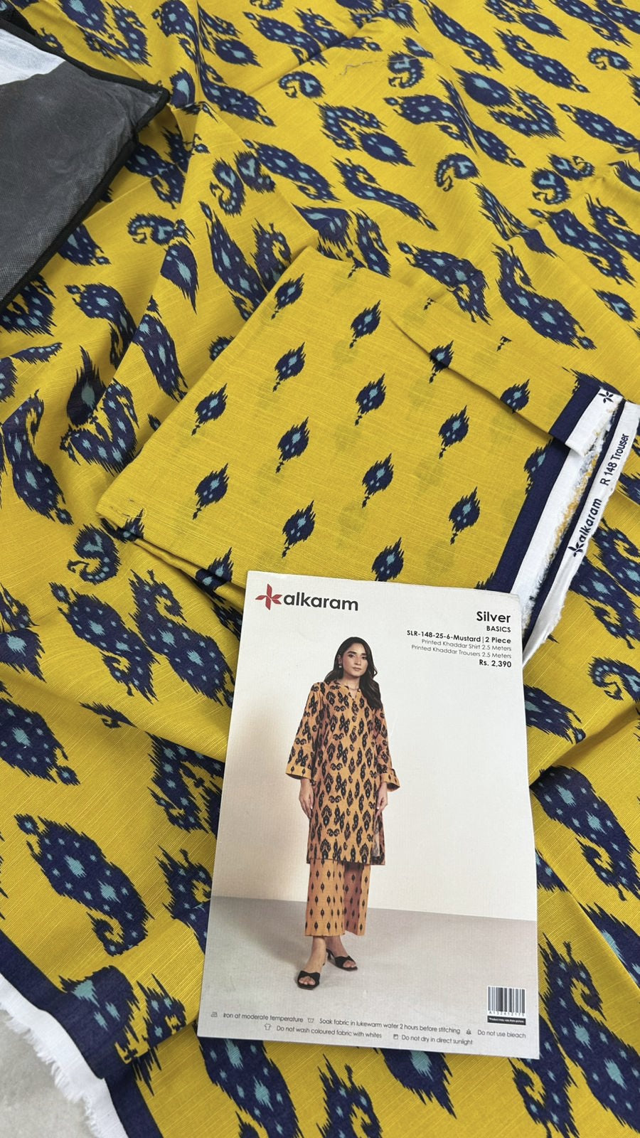 ALKARAM KHADDAR 2 PC SHIRT TROUSER