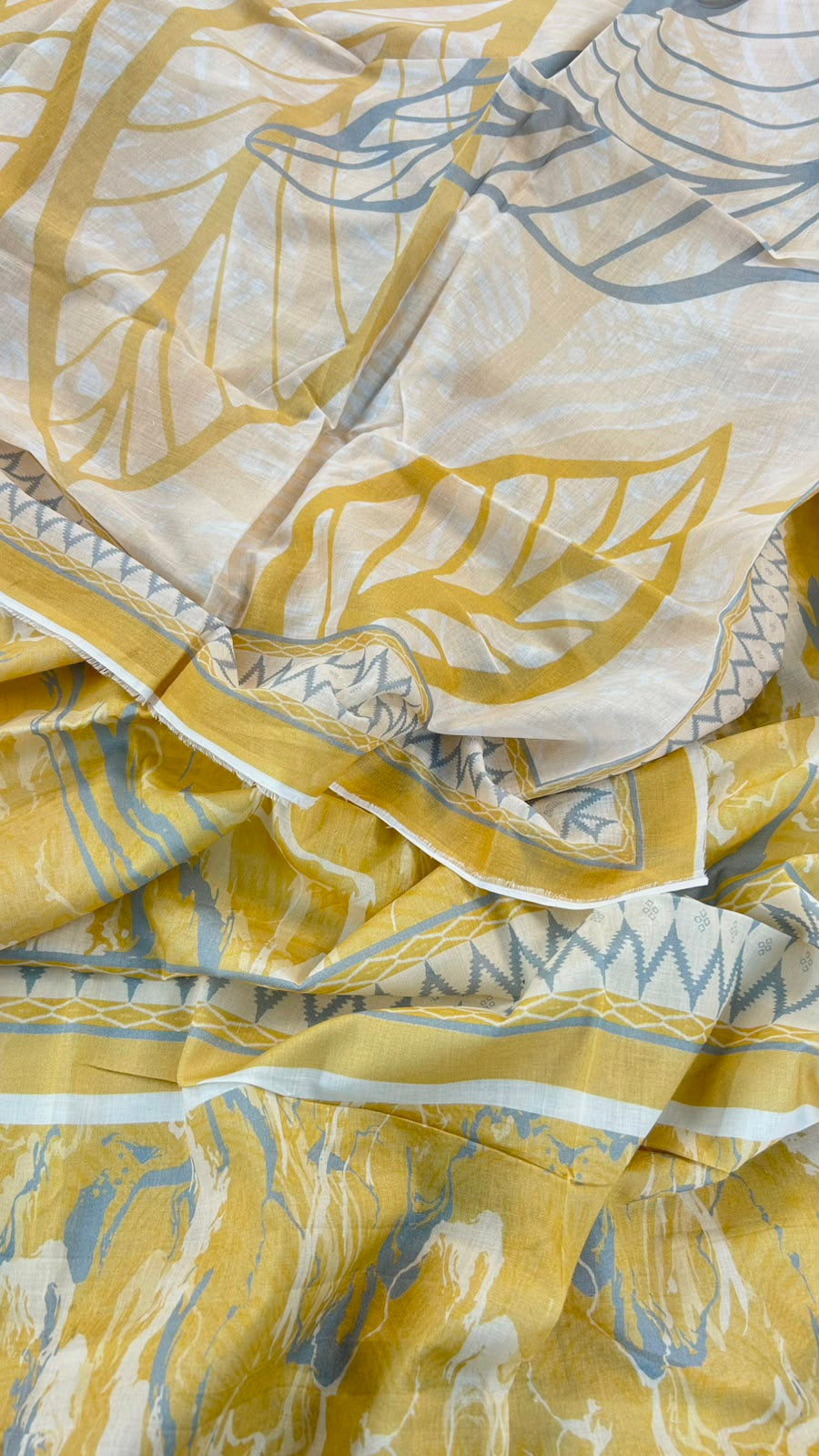 ZESH LUXURY LAWN 2 PC SHIRT DUPATTA