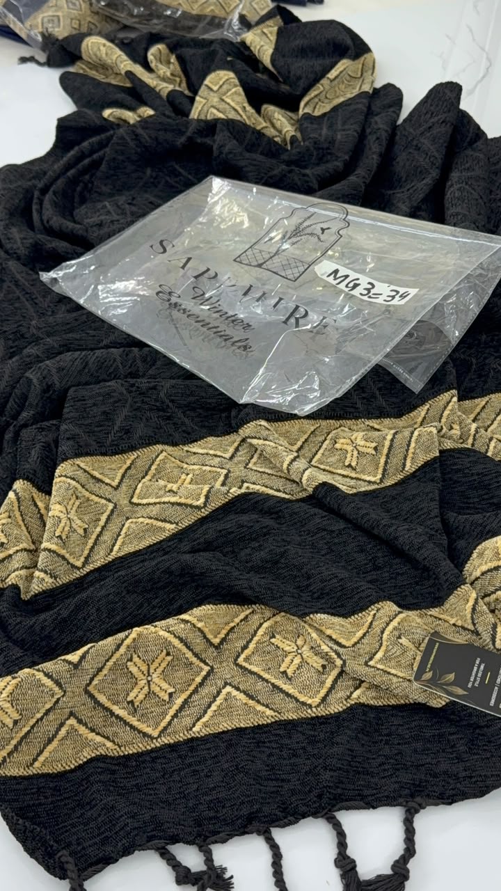 SAPPHIRE WOVEN SHAWLS