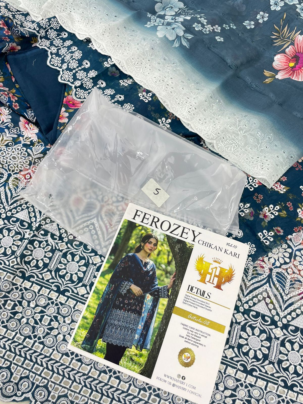 LUXURY LAWN CHIKANKARI 3PC