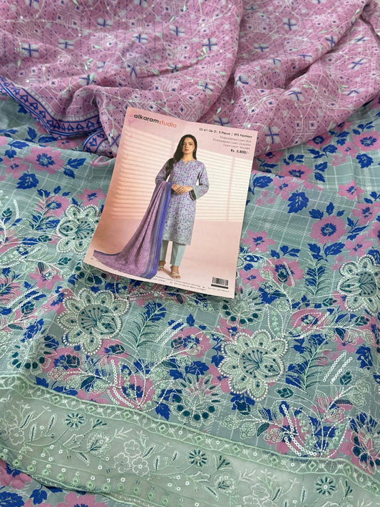 ALKARAM LUXURY LAWN EMB 3 PC