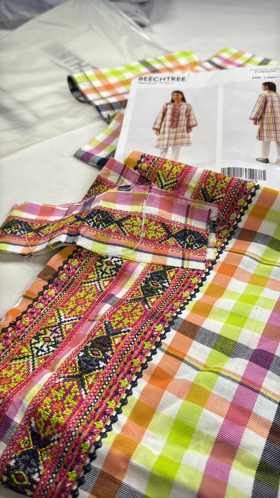BEECHTREE EMB SHIRT