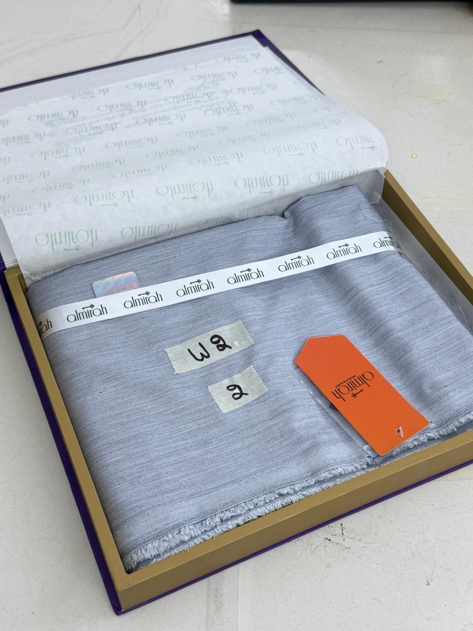 GENTS WASH N WEAR BOX