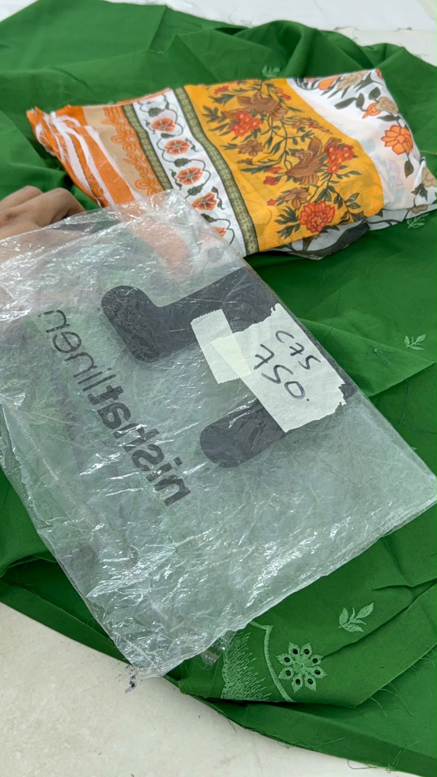CHUT PUT SALE