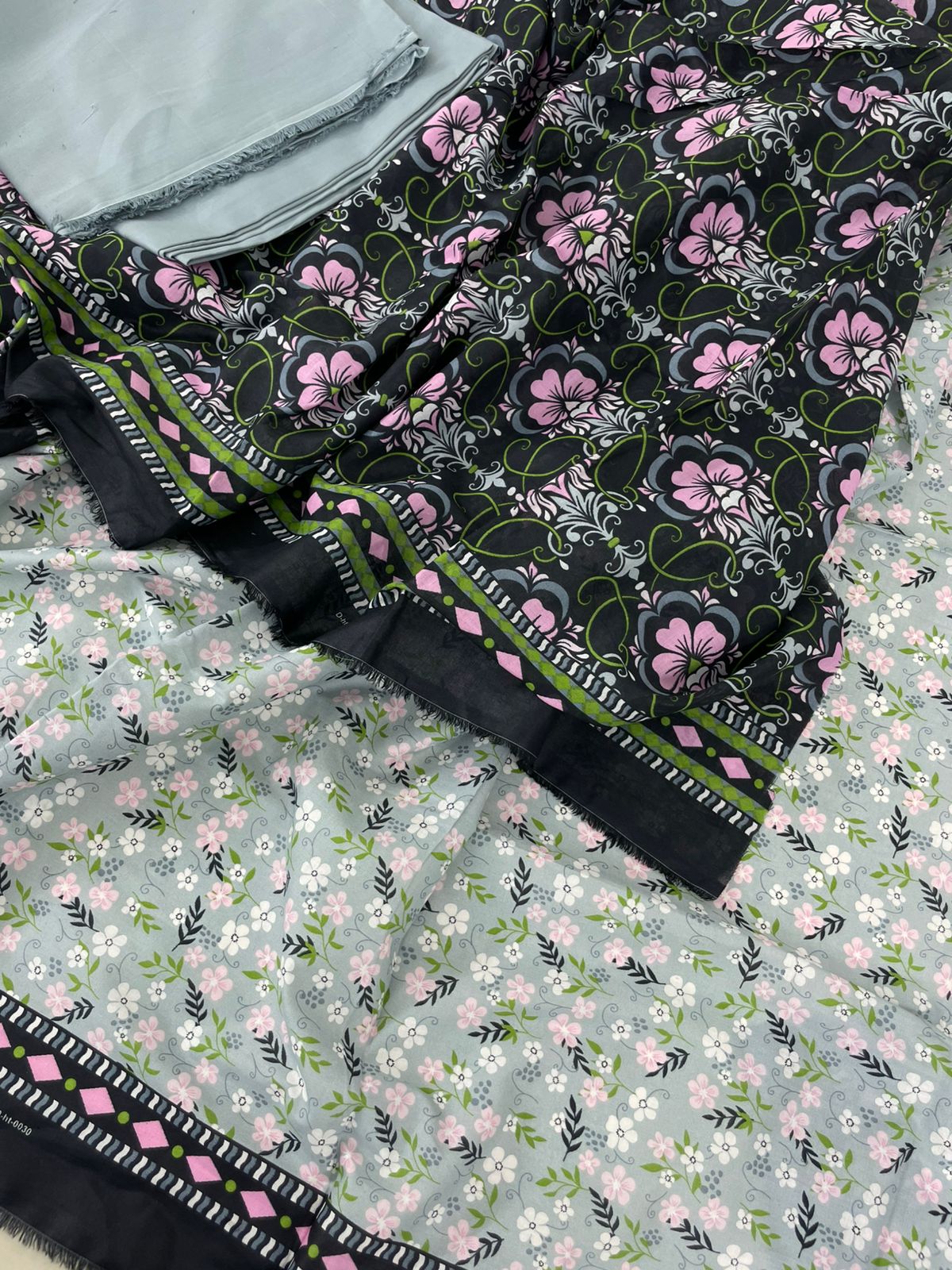 MIX BRAND LAWN 3 PC