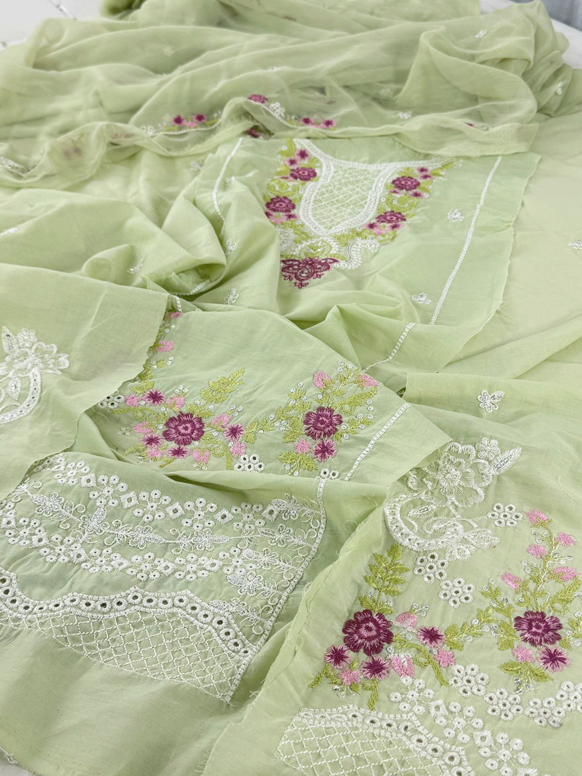 ASIMJOFA EMB 2 PC LAWN SHIRT DUPATTA