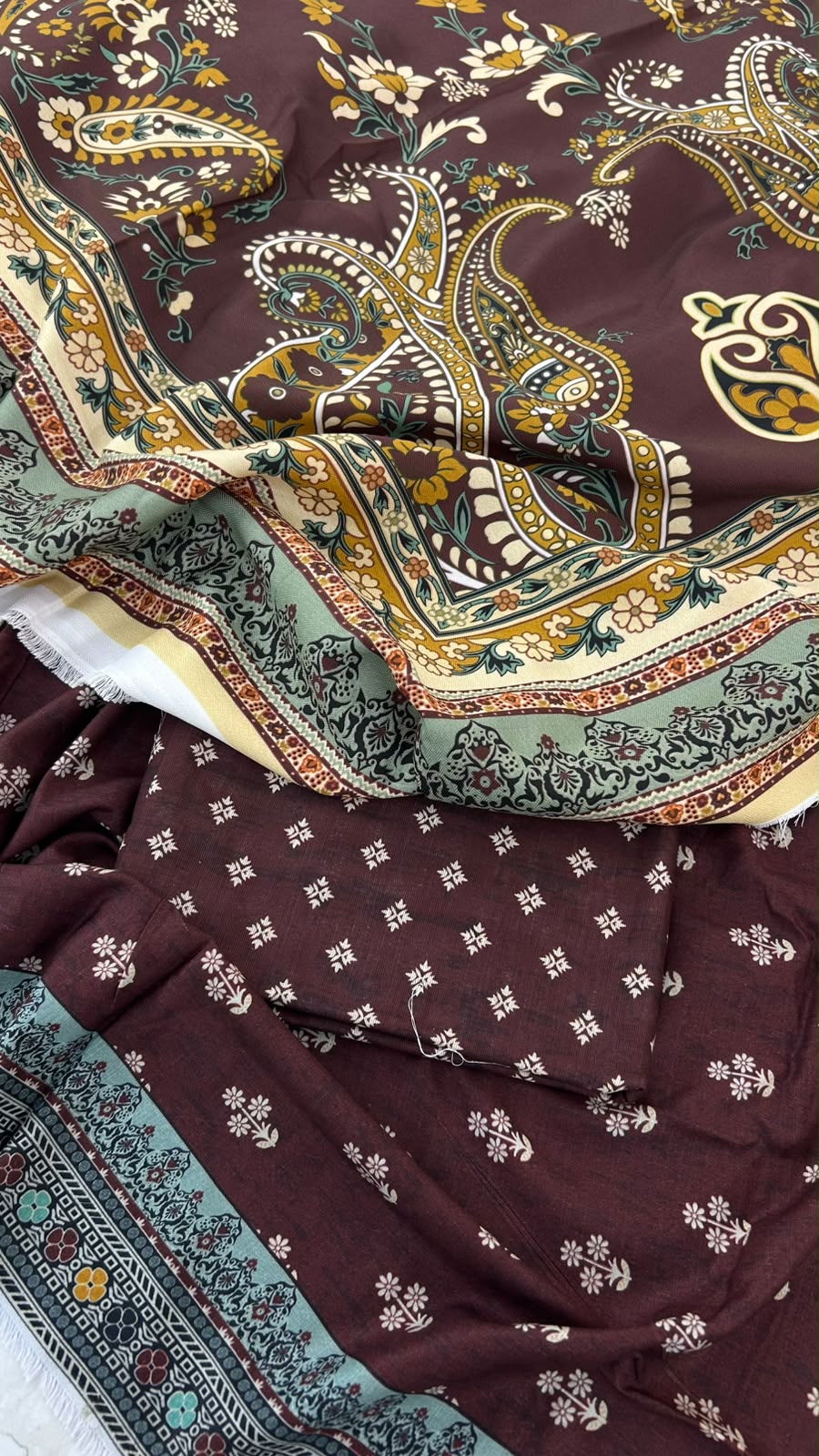 DINERS KHADDAR 3 PC WITH SHAWL
