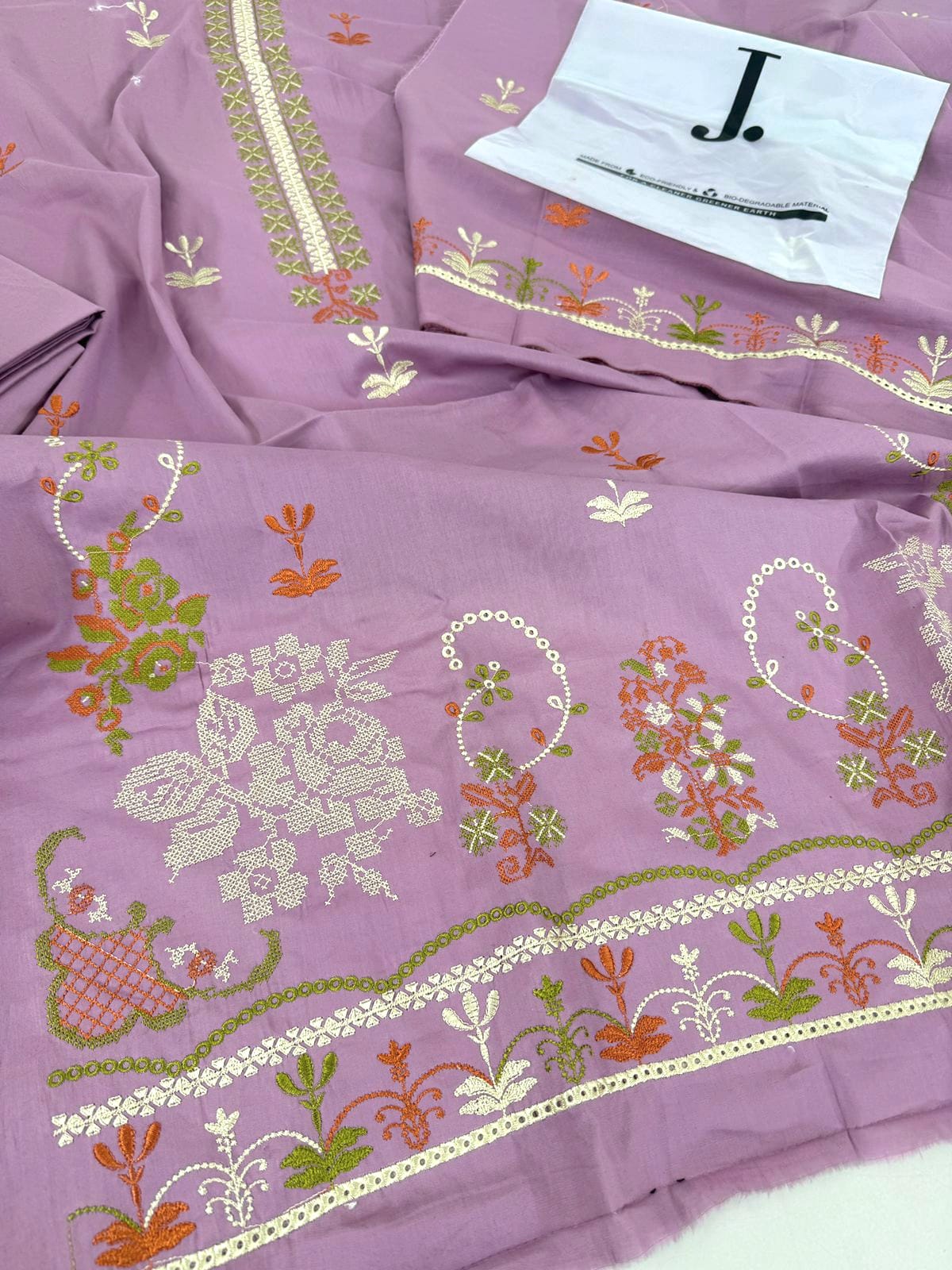 J. EMB 2 PC SHIRT TROUSER