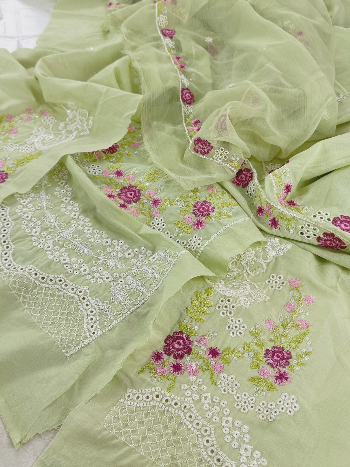 ASIMJOFA EMB 2 PC LAWN SHIRT DUPATTA