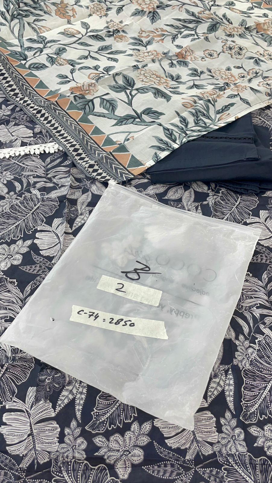 STITCH MEDIUM SALE