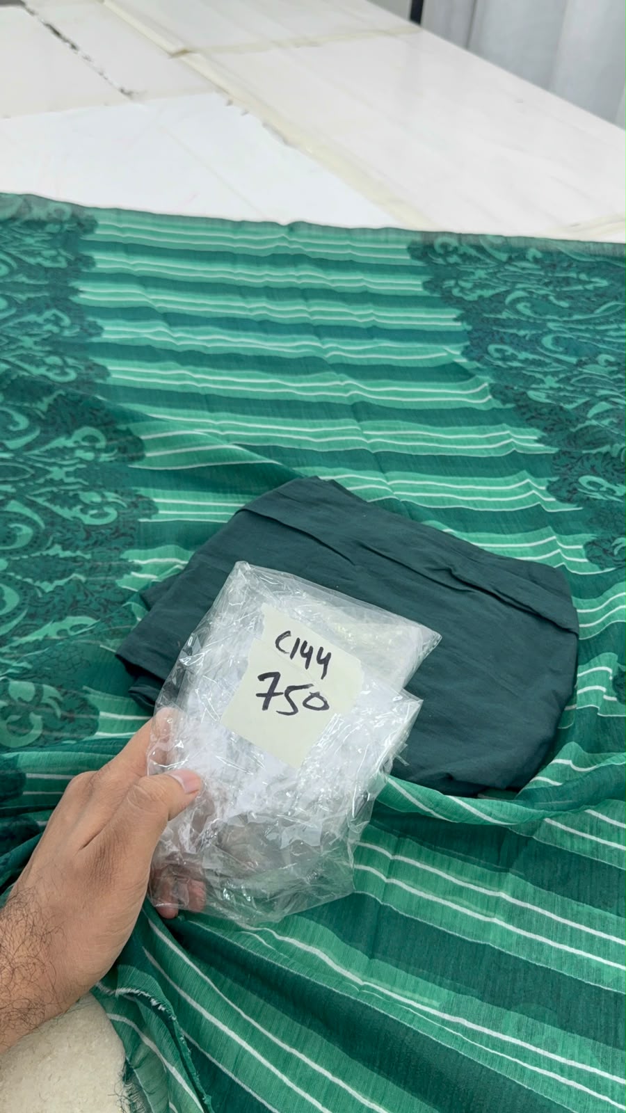 CHUT PUT SALE