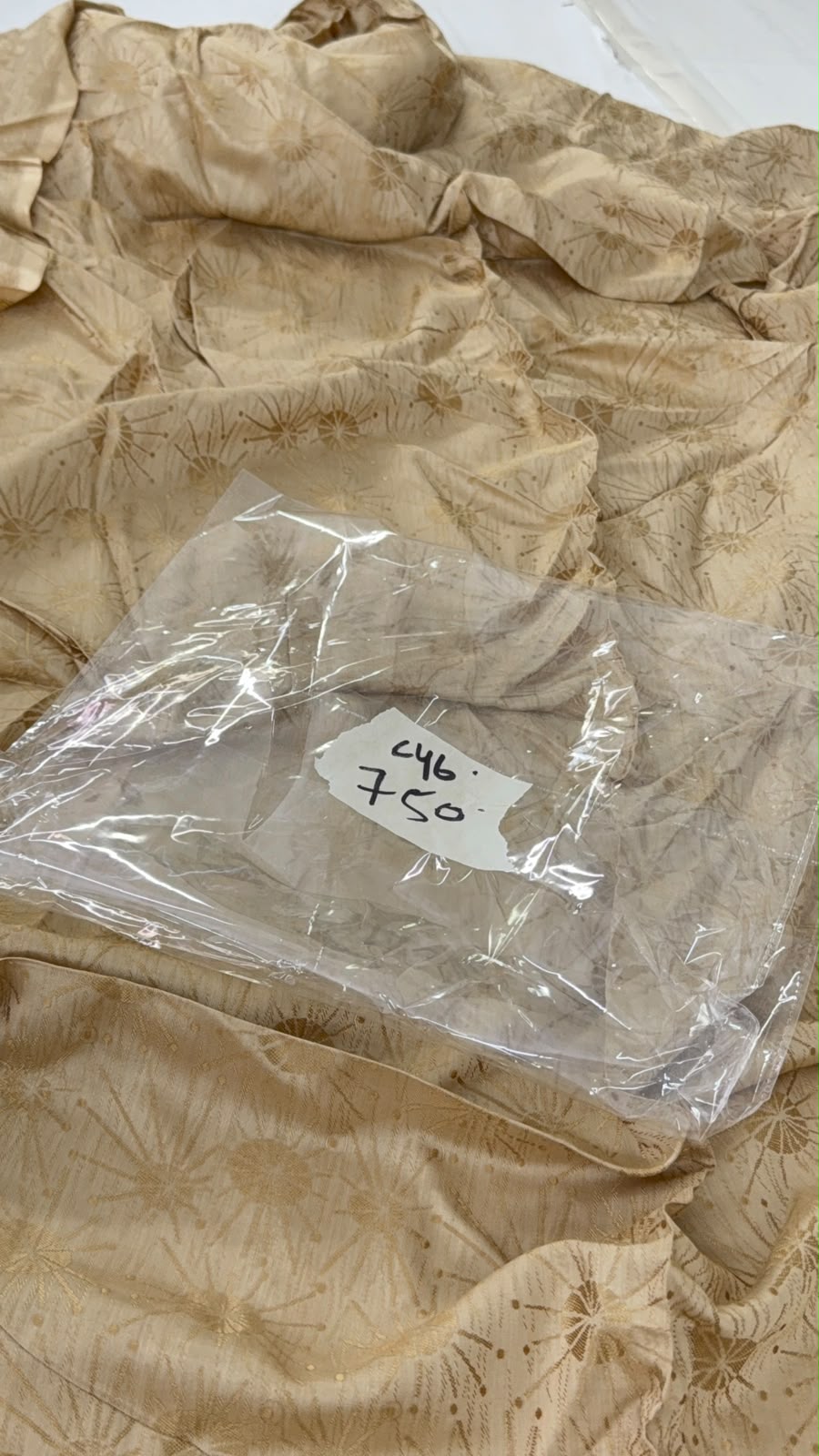 CHUT PUT SALE